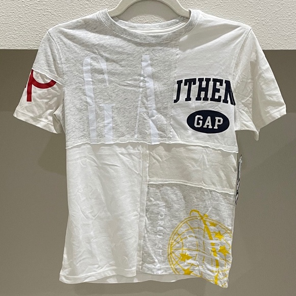 NWT GAP Logo Remix Patchwork Tee (Size M) - Picture 1 of 4